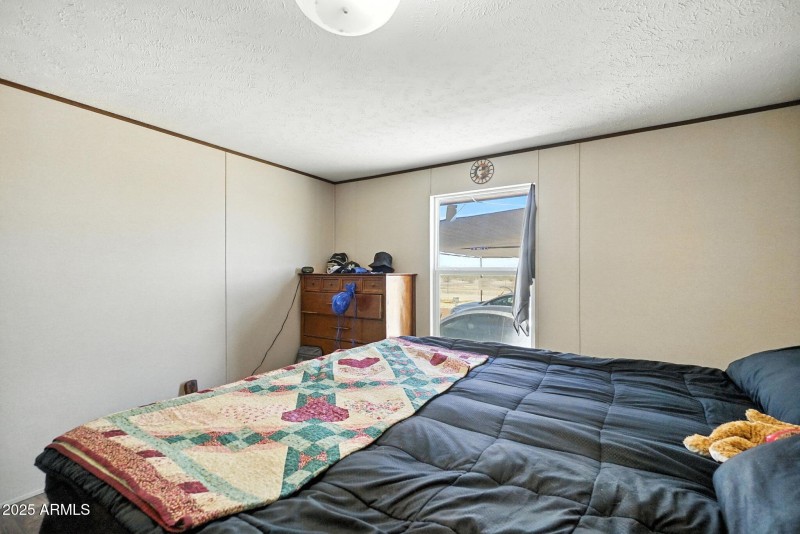 17-web-or-mls-_DSC2948 chris avery