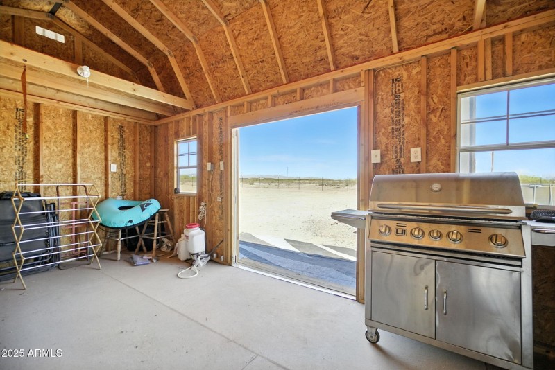 21-web-or-mls-_DSC2960 chris avery