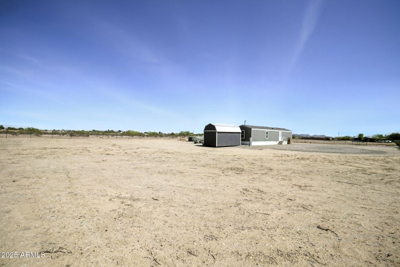 24-web-or-mls-_DSC2970 chris avery