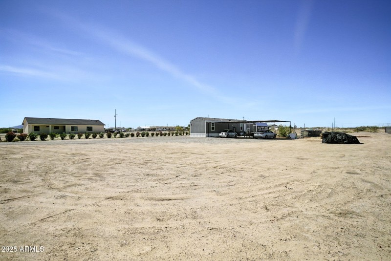 28-web-or-mls-_DSC2994 chris avery