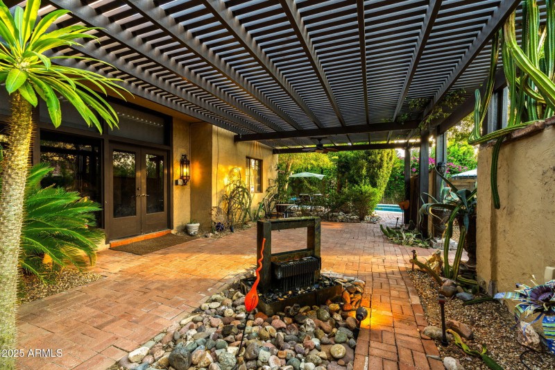 029_1522 E Northern Ave