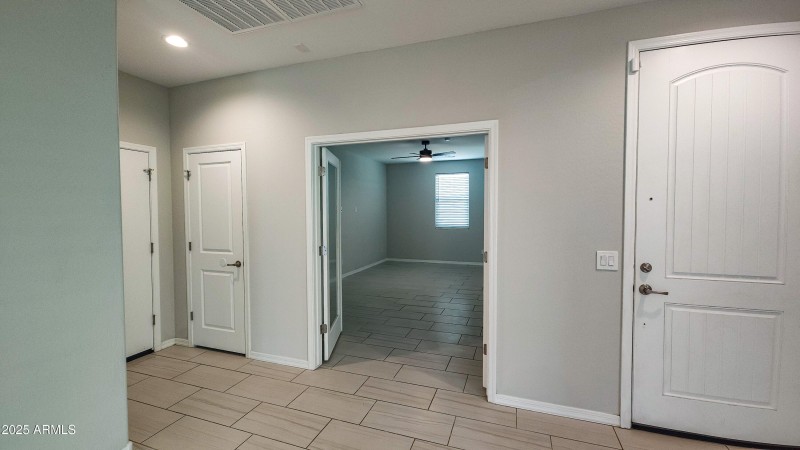 11007 W Pierce St-171629