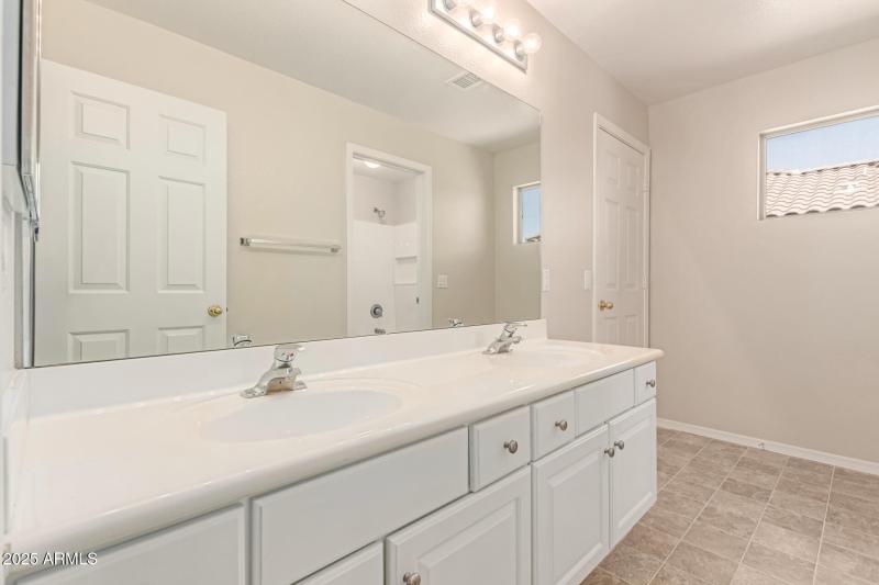 2302 E TORREY PINES PL, Chandler, AZ