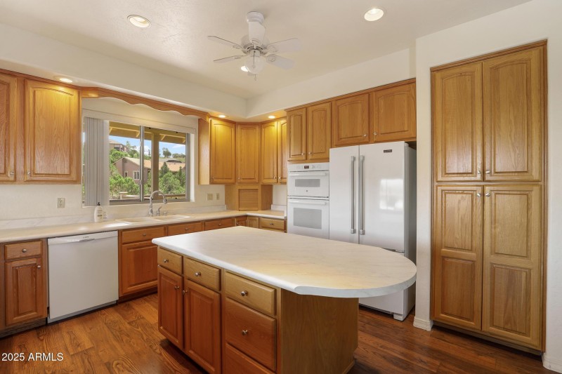Kitchen (3)