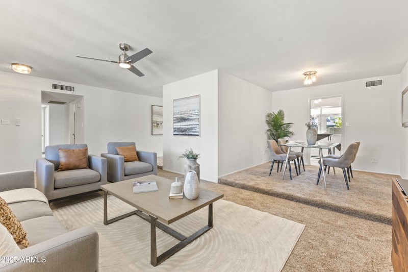 3740 E Mercer Ln-9