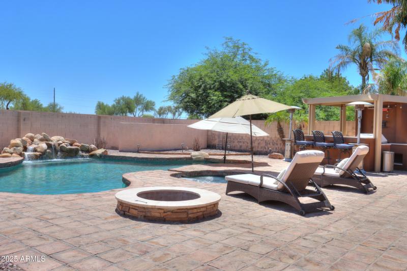 Expansive Backyard Retreat!