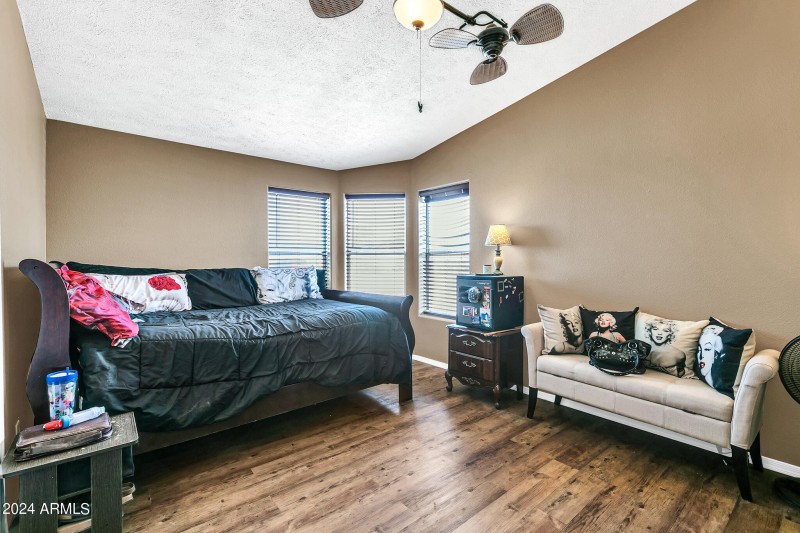 38145 W Palo Verde Dr-33