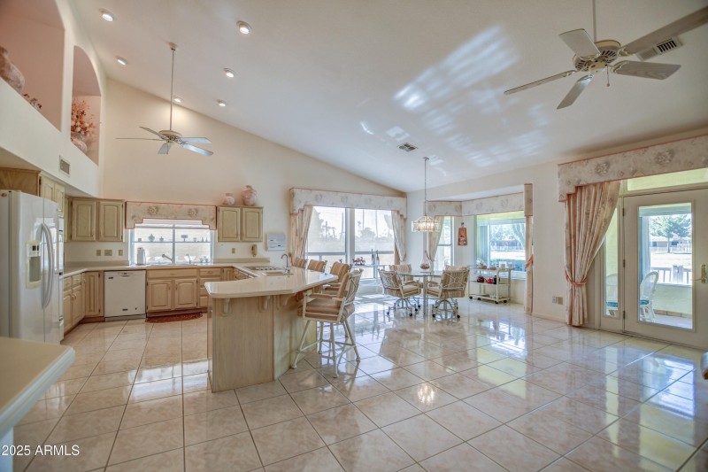 17_Family Room