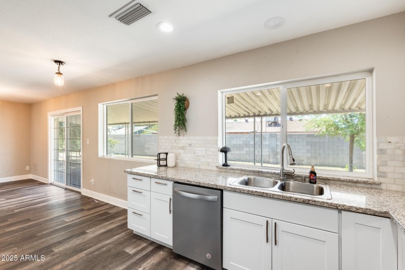 Gorgeous Granite Counter Tops