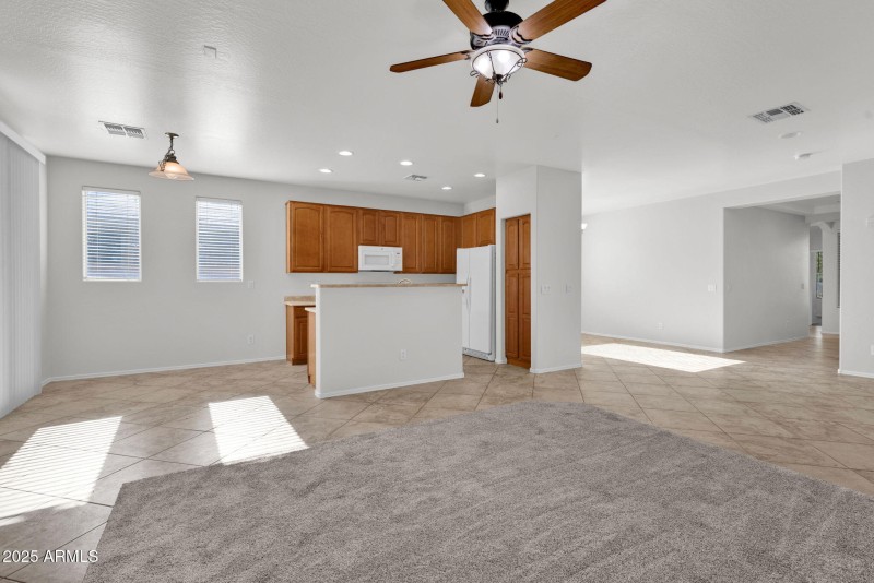 4-web-or-mls-15210 W Windward Ave Goodye