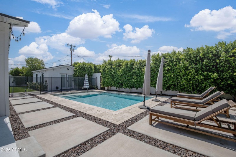 60-web-or-mls-_TMR0568