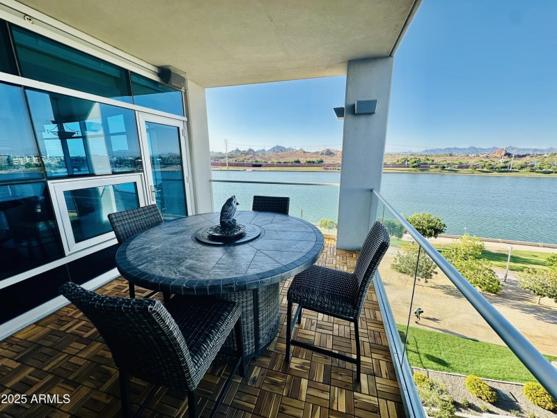 6) 60708-68896478ca44c