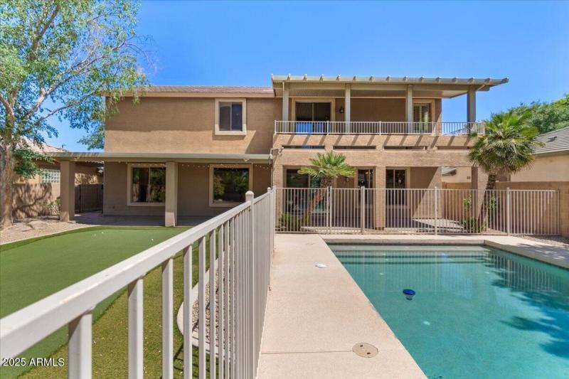 59-Pool and Back of home