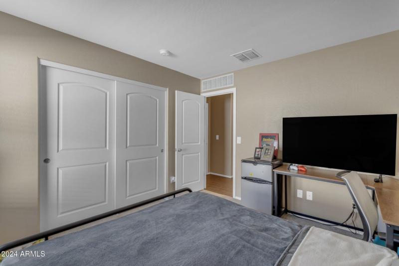 35-web-or-mls-35_028_a4m_breal