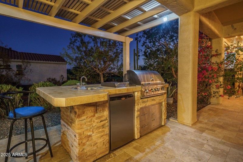 42) OUTDOOR KITCHEN