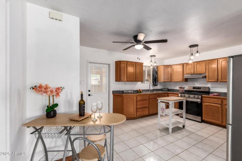 A0DB8453-37DC-469D-B7A3-5F4FE474FE5E