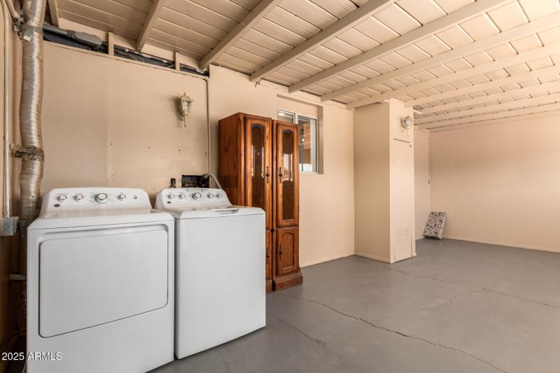 828158C1-BA0B-4CCC-8E3F-6A0A79067F9A