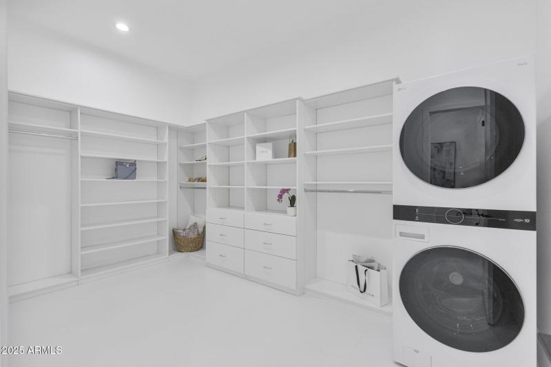 Owner's Suite closet 1