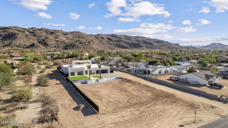 Setback for Privacy with Multiple Uses