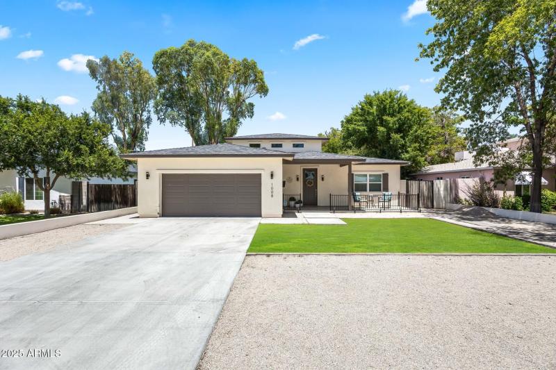 Charming Single-Level in Central Phoenix