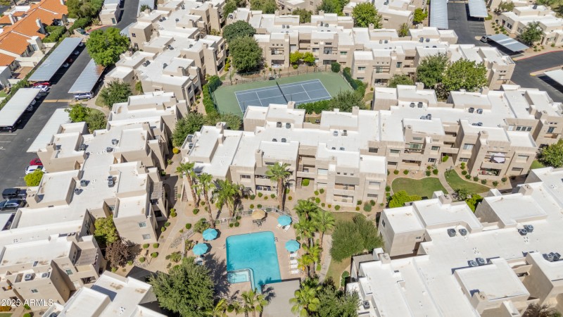 11333 N 92nd-Community-13