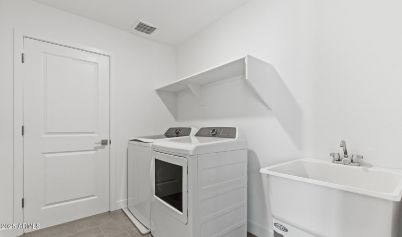 Manor Lot #52 Laundry Room (Large)