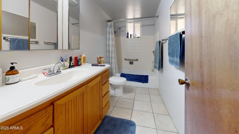 2ND BATHROOM