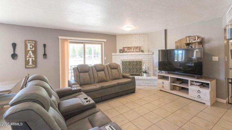 20250504195425745787000000-o