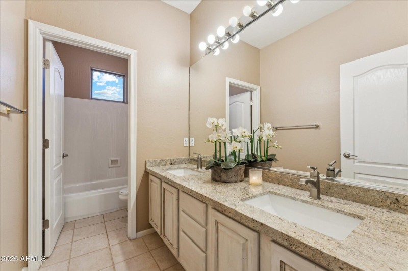 Upstairs Hall Bathroom