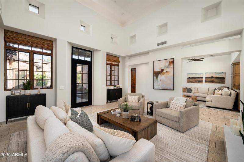 08-10060EBlueSkyDr-8