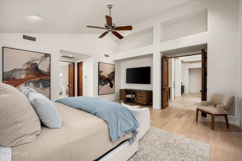 21-10060EBlueSkyDr-21