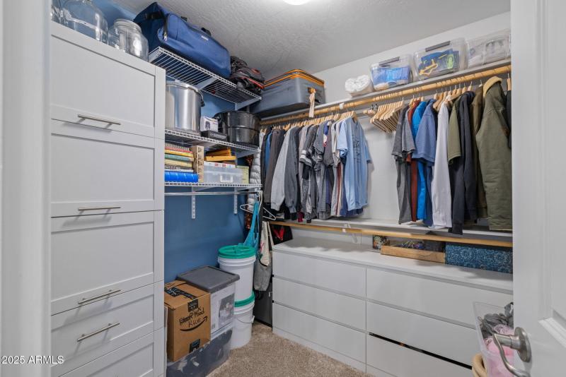 Walk-in Closet