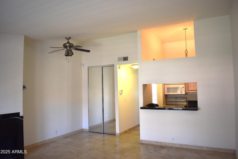 2029 MOON MTN LIVING ROOM DINING AREA