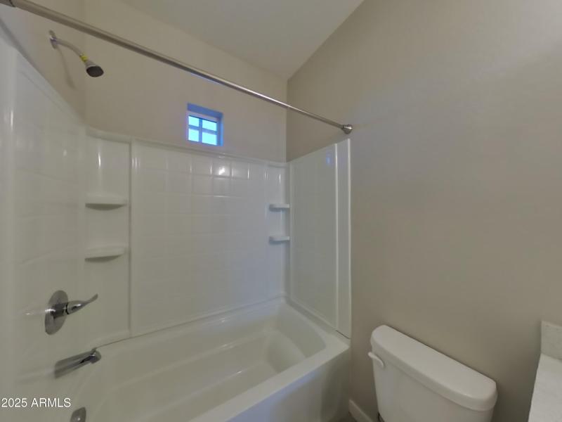 11_pc_BJMi0q2VXr_cGxsc1AMtt_layout_0