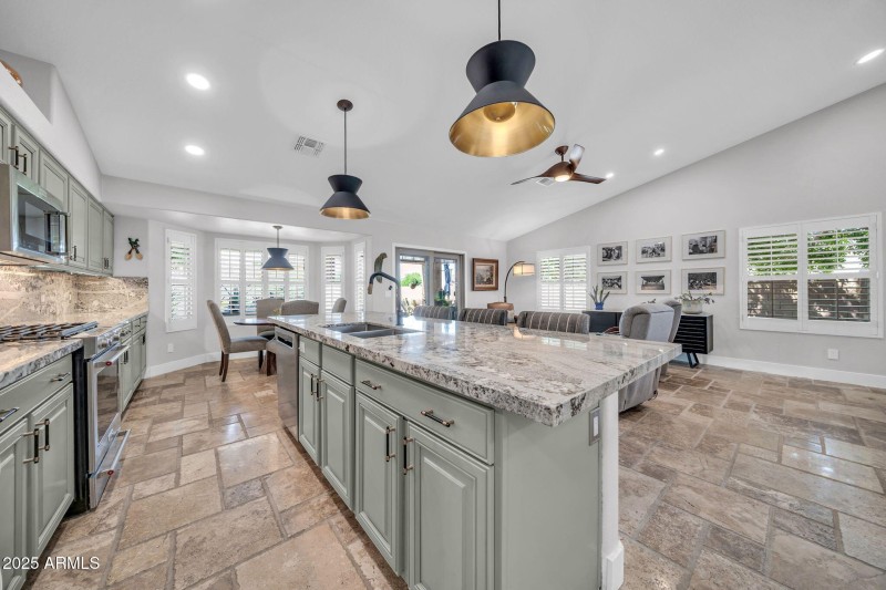 6941 W Monte Lindo-17