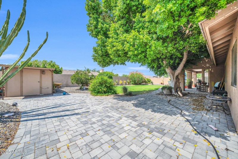 6941 W Monte Lindo-38