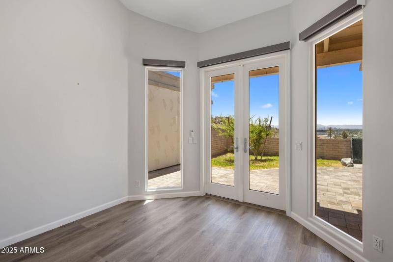 10-web-or-mls-D46A8596