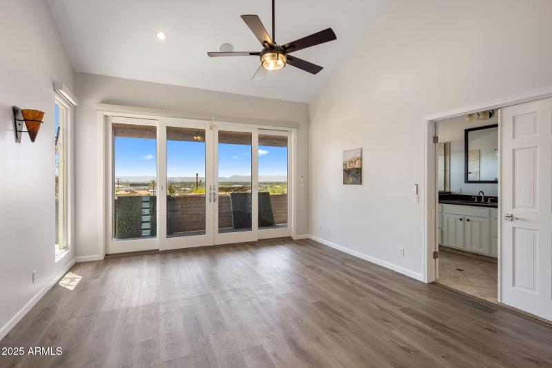 11-web-or-mls-D46A8600