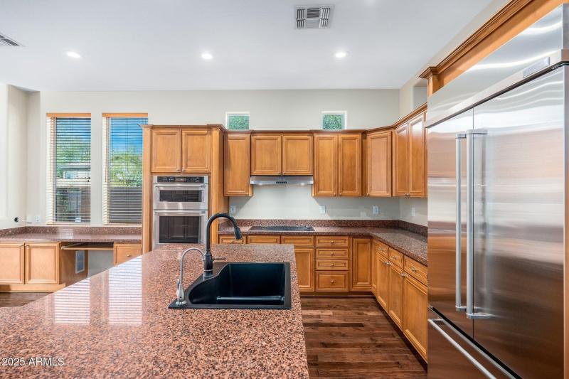 20526 N 94th Pl - 03