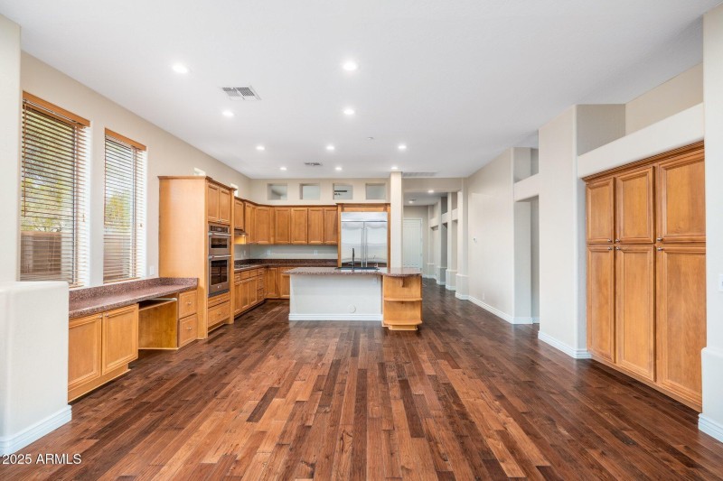 20526 N 94th Pl - 01