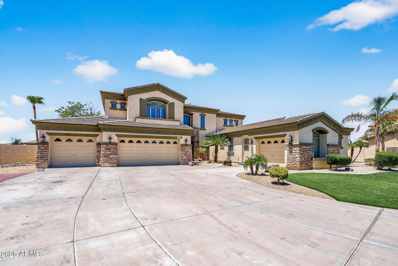 5312 N Sierra Hermosa