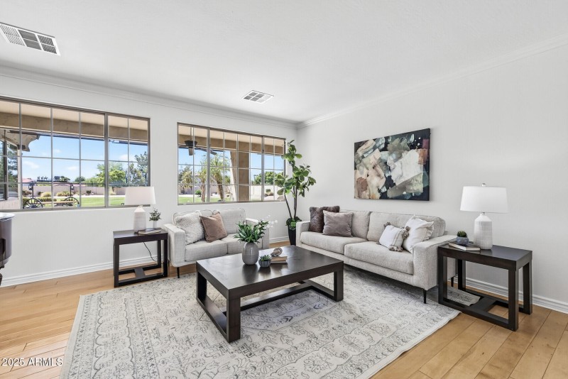 5312 N Sierra Hermosa