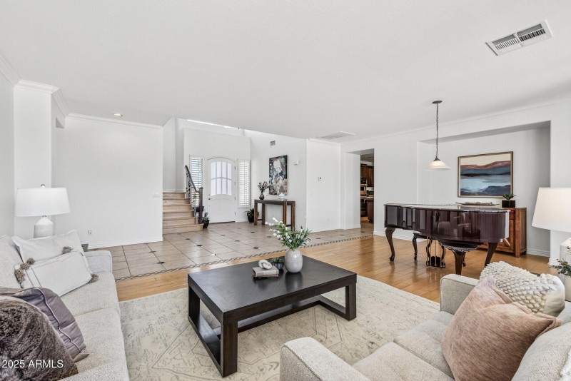 5312 N Sierra Hermosa