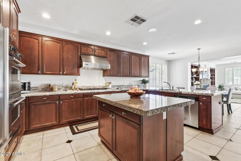 5312 N Sierra Hermosa