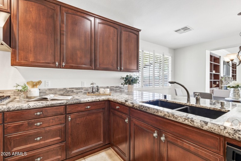 5312 N Sierra Hermosa