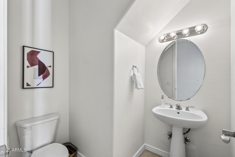 5312 N Sierra Hermosa