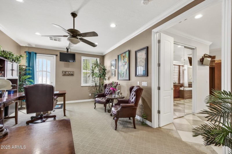 5312 N Sierra Hermosa