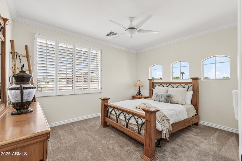 5312 N Sierra Hermosa