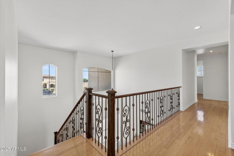 5312 N Sierra Hermosa