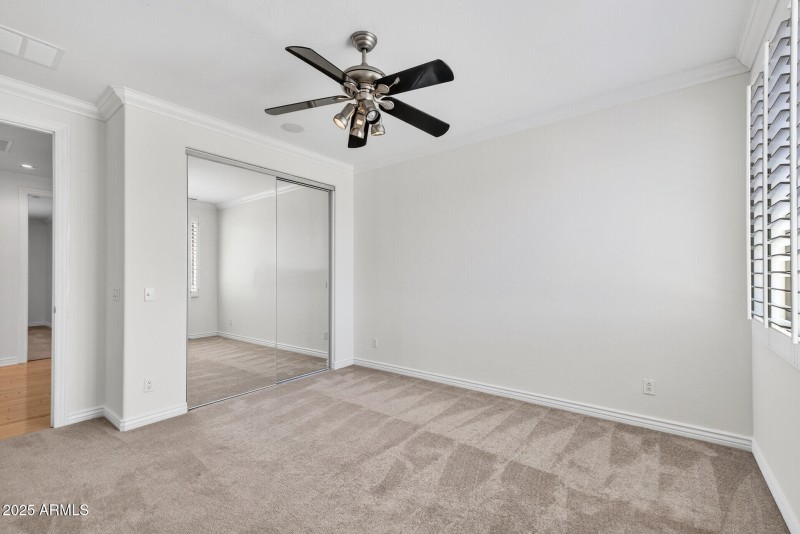 5312 N Sierra Hermosa